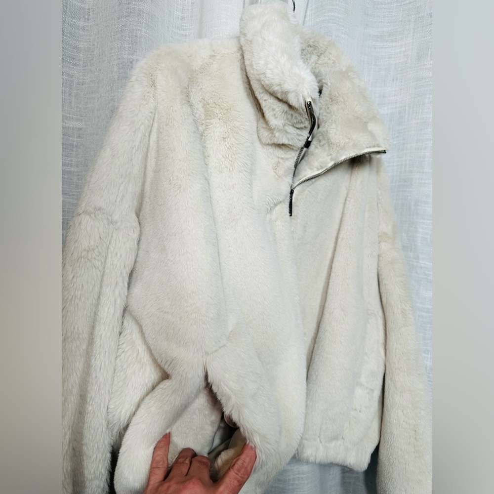 Bcbgeneration Soft Cream Teddy Jacket - image 3
